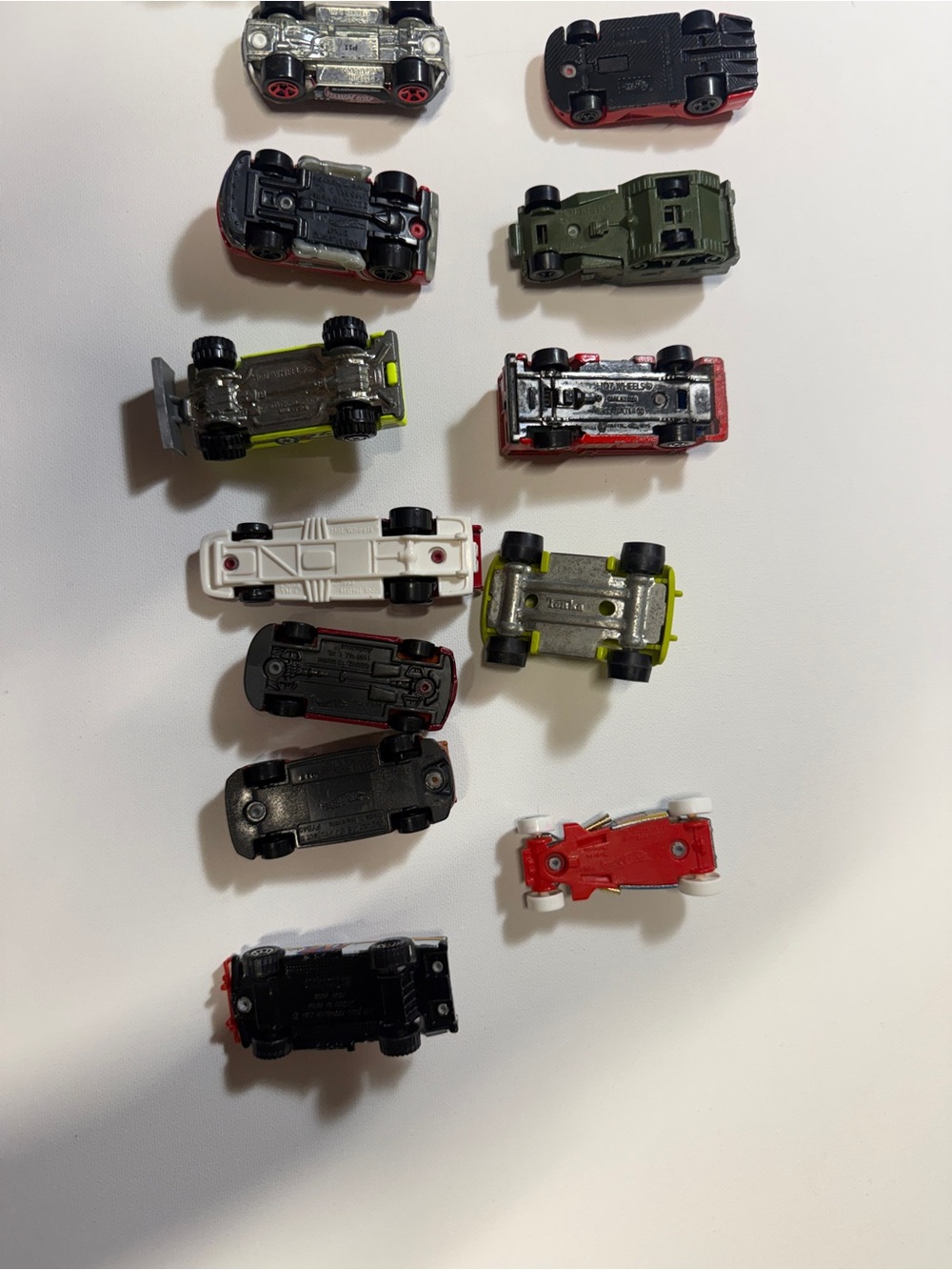 18 Hot Wheels® Assorted Mini Toy Cars - Red, Blue, Green & Yellow Set - Picture 8 of 8